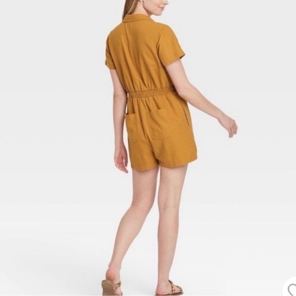 Universal Thread Romper - Picture 2 of 4